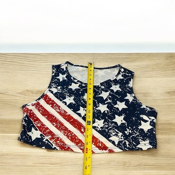 Patriotic Star and Stripe Women's Crop Top – XL – Bold & Stylish  NWOT - Picture 3 of 4